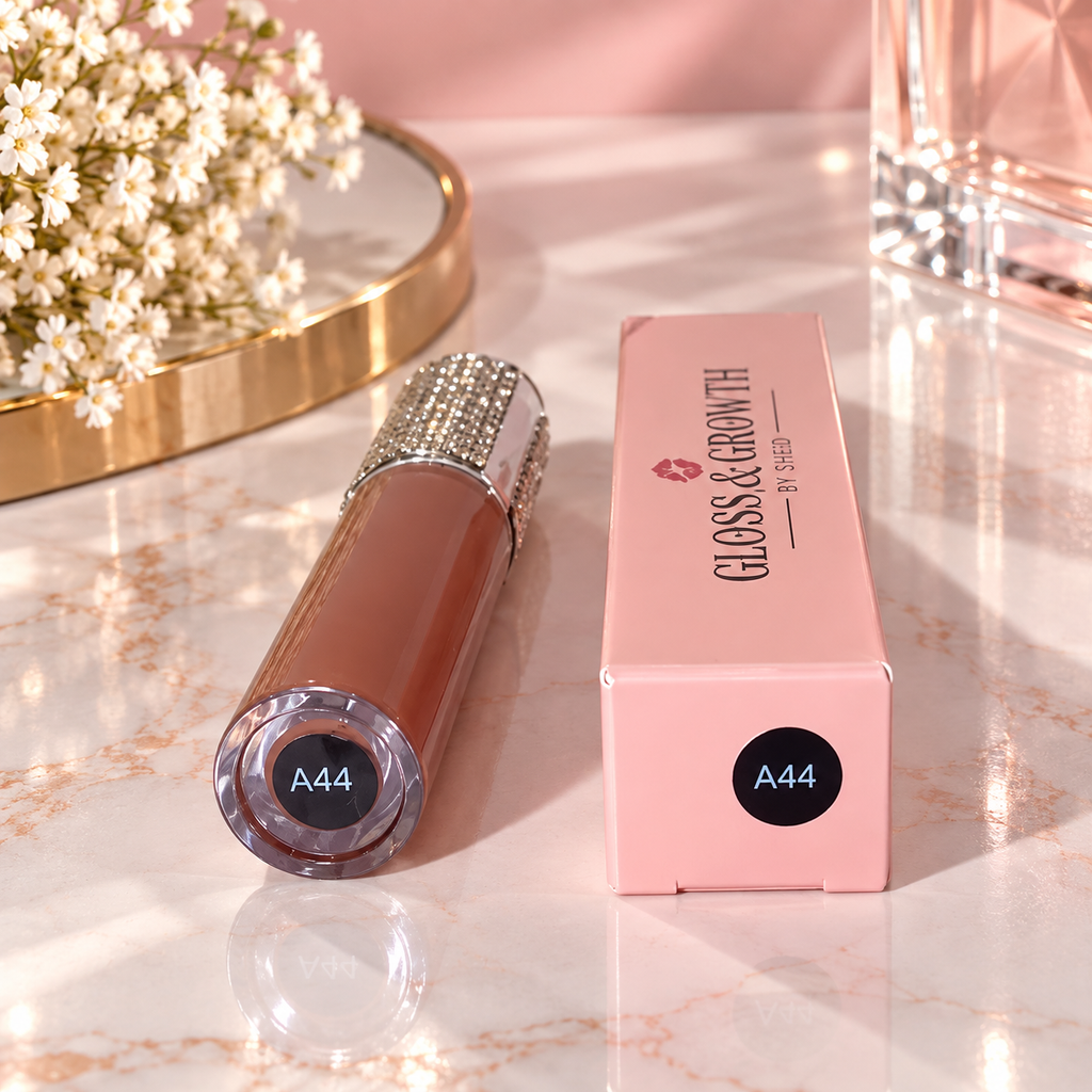 Lip Gloss / Gloss & Growth